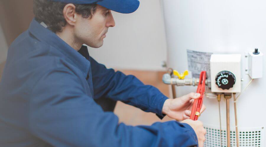 Expert burst pipe repair services in Bardolph, IL